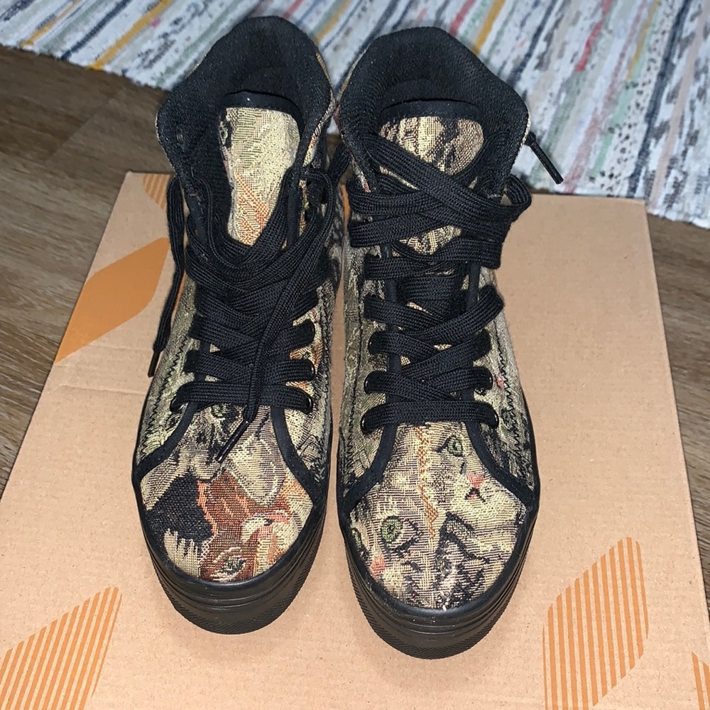 Jeffrey Campbell Cats Lace Up Canvas High Top Platformed Sneaker Women’s Size 7